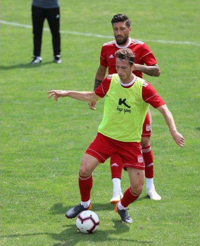 Aydın Karabulut Takımla &Ccedil;alışmalara Başladı 3