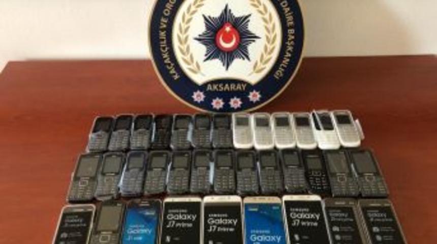 Aksaray’da 35 Adet Kaçak Cep Telefonu Ele Geçirildi