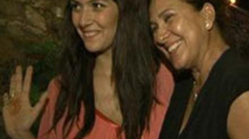 Berg&uuml;zar'ın Kınası Yakıldı!