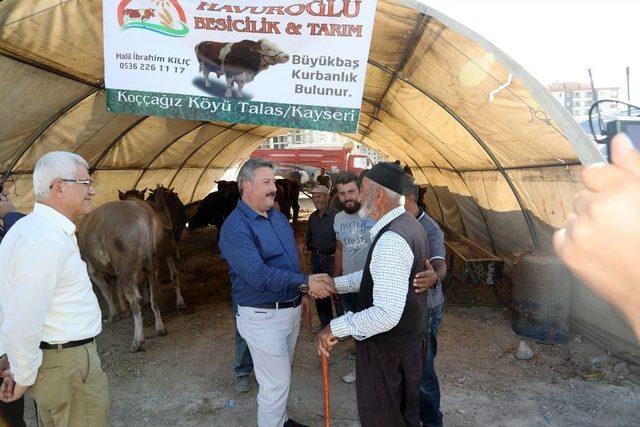 Başkan Palancıoğlu Kurban Pazarında