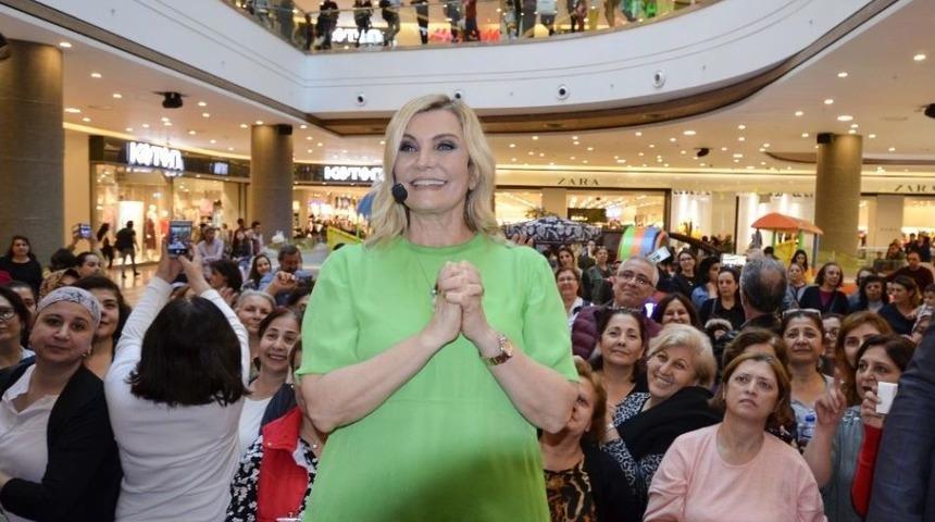 Derya Baykal, Adanalı Kadınlarla Buluştu