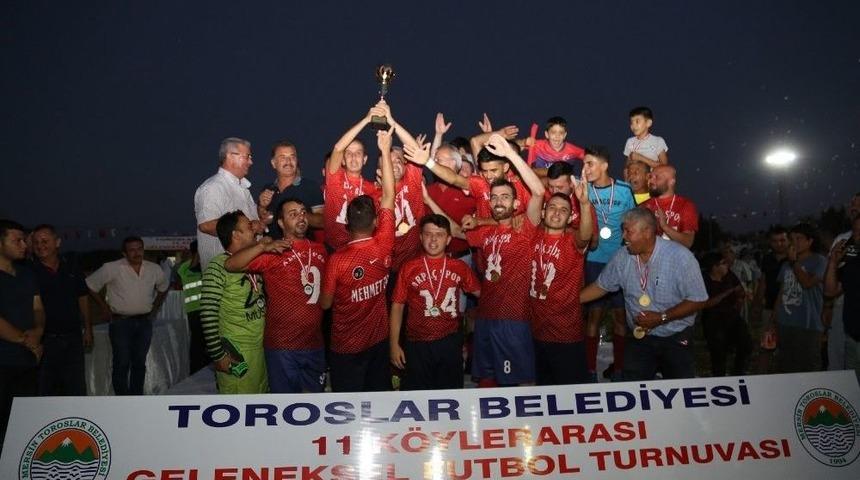 K&ouml;ylerarası Futbol Turnuvası&rsquo;nın Kazananı Arpa&ccedil;sakarlar Oldu