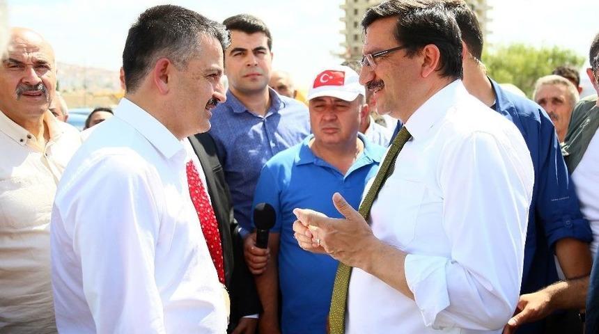 Bakan Pakdemirli’den Ovacık Kurban Satış Alanına Ziyaret