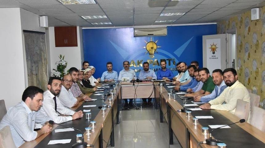 Başkan Altay, Ak Parti Meram Ve Karatay Teşkilatlarını Ziyaret Etti