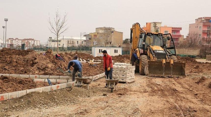 Batman&rsquo;da &Ccedil;ay Mahallesi İlk Parkına Kavuşuyor