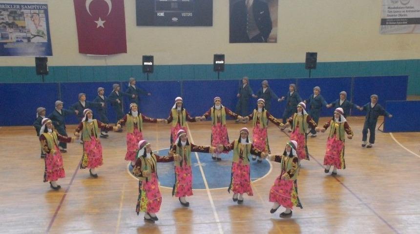 Tuşba Halk Oyunları Ekipleri T&uuml;rkiye Finallerinde