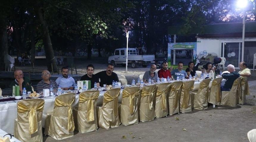 Başkan Uysal, &ldquo;&ouml;zg&uuml;r Basın Demokrasinin Temel Taşıdır&rdquo;