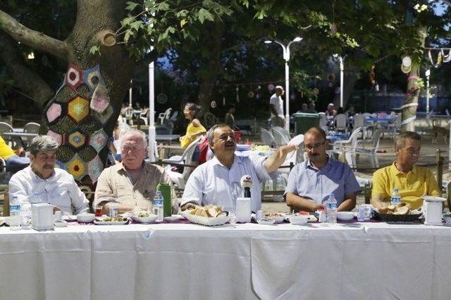 Başkan Uysal, “özgür Basın Demokrasinin Temel Taşıdır”