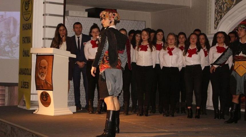 İstiklal Marşı&rsquo;nın Kabul&uuml; Kuşadası&rsquo;nda Kutlandı