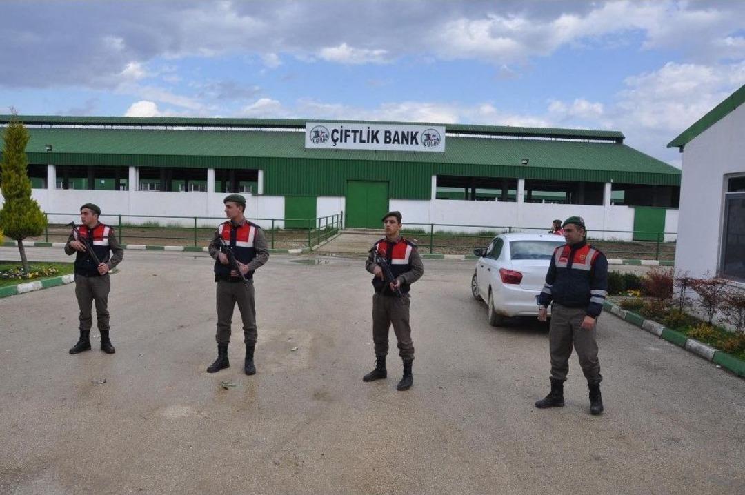 &Ccedil;iftlik Bank&rsquo;taki G&uuml;venlik Tedbirleri Artırıldı