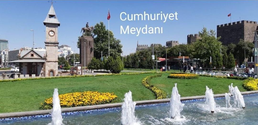 Parklar Bayram İ&ccedil;in Hazırlandı