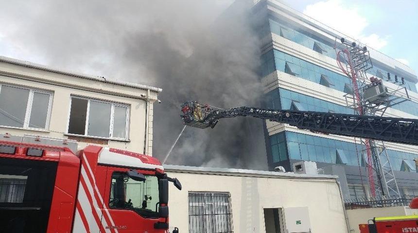 Avcılar’da Tekstil Atölyesinde Yangın