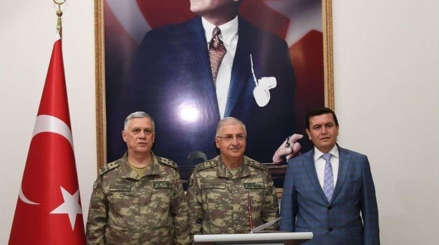 Genelkurmay Başkanı Orgeneral G&uuml;ler, Erzincan B&ouml;lgesinde İncelemede Bulundu