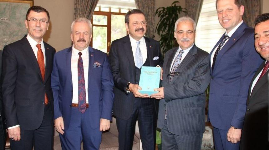 Tobb Başkanı Hisarcıklıoğlu: "dede Korkut Hikayelerinin Orijinal N&uuml;shaları Dresden Ve Vatikan&rsquo;da, İkisi De Bizde Değil"