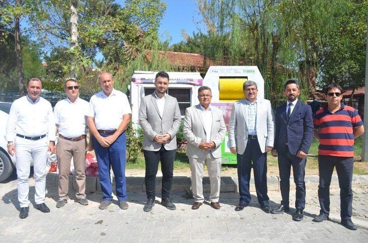 Kıyafet Kumbarasıyla Giyilmeyen Giysiler Yeni Sahiplerine Ulaşacak G3