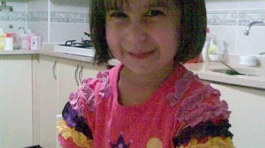 Antalya&rsquo;da 4. Kattan D&uuml;şen &Ccedil;ocuk &Ouml;ld&uuml;