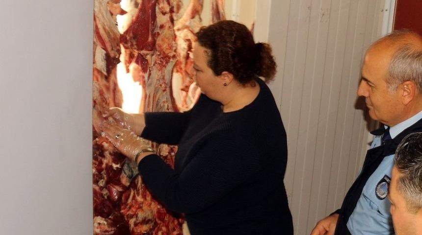 Mersin&rsquo;de Kasaplara Sıkı Denetim