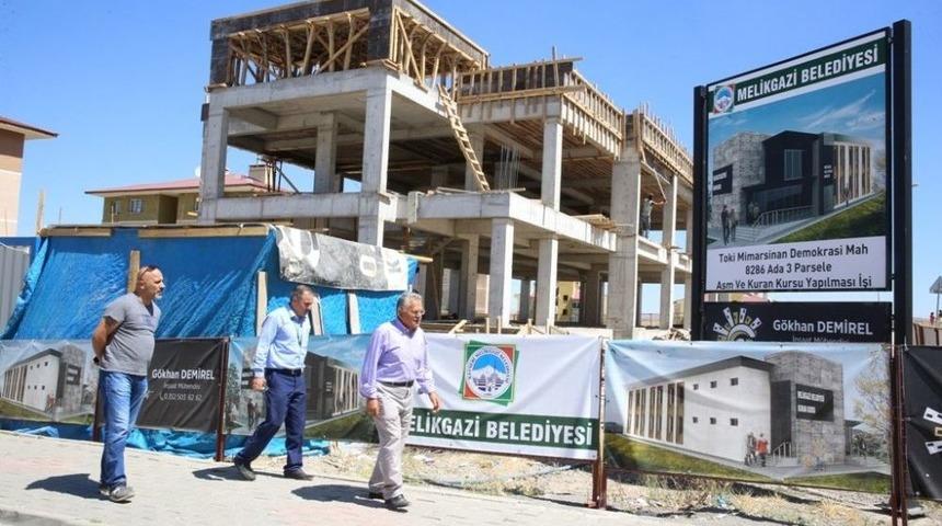 Başkan B&uuml;y&uuml;kkılı&ccedil; Aile Sağlık Merkezi İle Kuran Kursu İnşaatında İncelemede Bulundu