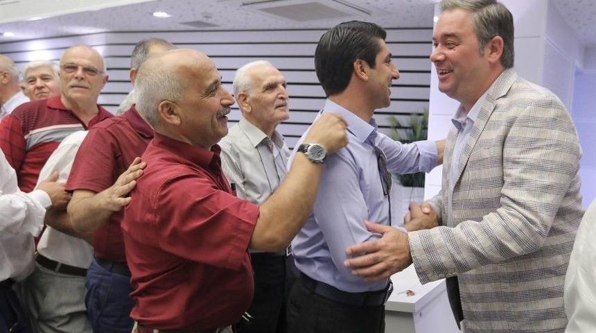 Başkan Piriştina Belediye Çalışanlarıyla Bayramlaştı