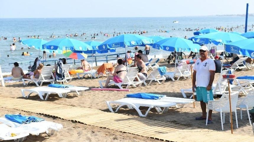 Plajlardaki İşgallere Son Verildi