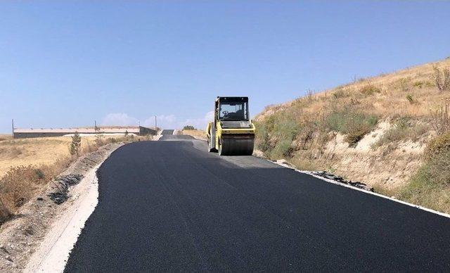 Van Büyükşehir Belediyesi Asfalt Çalışmalarına Hız Verdi