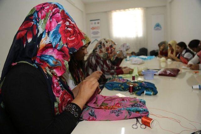 Eyyübiye Belediyesi Kadın Destek Merkezlerine Yoğun İlgi