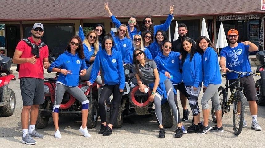 Kadın Voleybol Takımı Kamptan Döndü