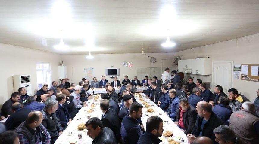 Başkan Alemdar, Belediye Personeli İle Bir Araya Geldi