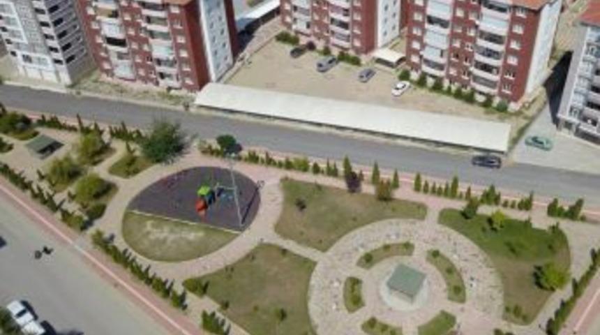 Temizlik İş&ccedil;ileri Parka Gittiklerinde S&uuml;rprizle Karşılaştı