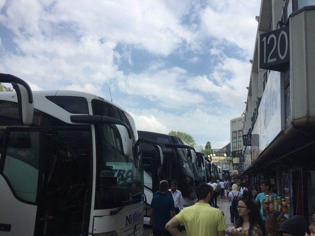 Otogarda Bayram Yoğunluğu Devam Ediyor