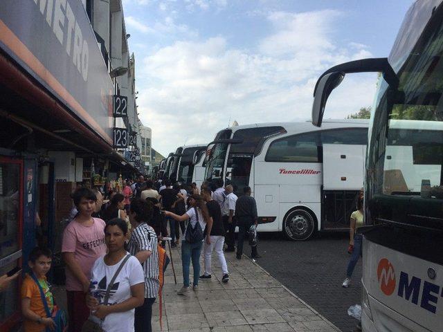 Otogarda Bayram Yoğunluğu Devam Ediyor