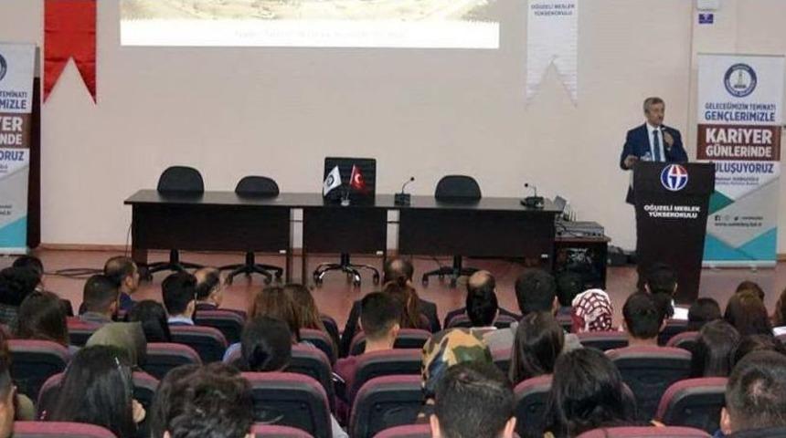 Tahmazoğlu Oğuzeli Meslek Y&uuml;ksekokulu &Ouml;ğrencileriyle Bir Araya Geldi