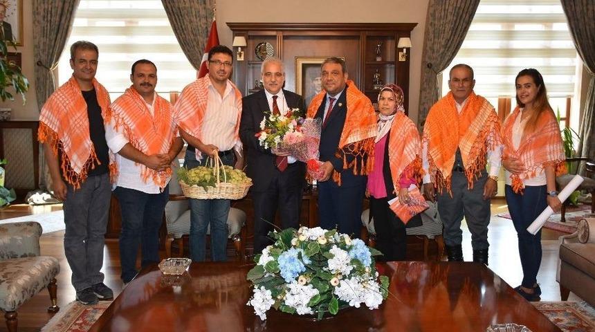 Y&ouml;r&uuml;k T&uuml;rkmen Derneği&rsquo;nden Vali G&uuml;ven&ccedil;er&rsquo;e Davet