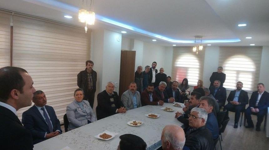 Milletvekili Erdem Malatya&rsquo;da Muhtarlar İle Bir Araya Geldi