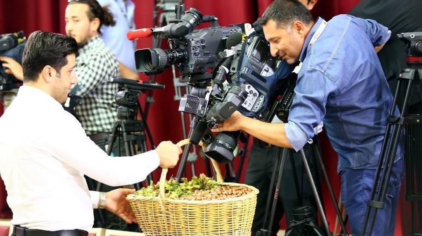 Mhp’li Enginyurt: "toprak Mahsulleri Ofisi Derhal Devreye Sokularak Fındık Alacağını İlan Etmeli"