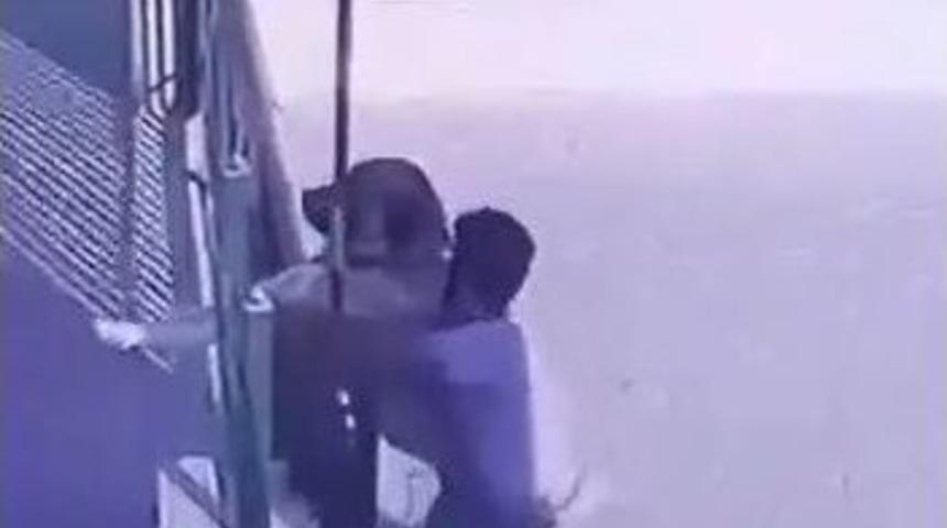 Malaklı Cinsi &Ccedil;oban K&ouml;peğini B&ouml;yle &Ccedil;aldı