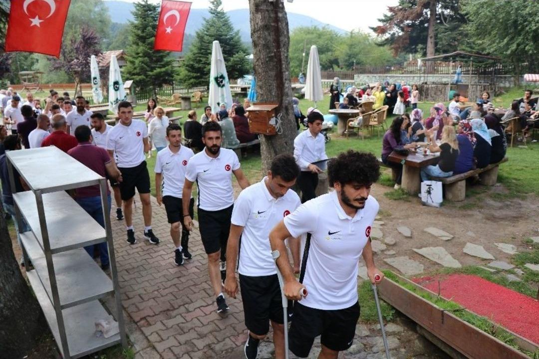 Ampute Futbol Milli Takımı G&ouml;lc&uuml;k&rsquo;te Ağırlandı