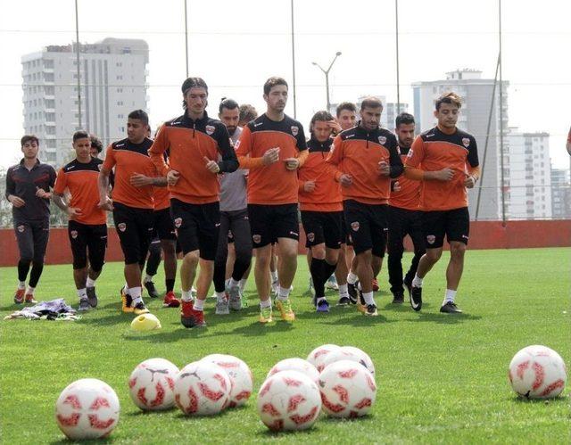 Adanaspor, Çaykur Rizespor Maçı Hazırlıklarına Başladı
