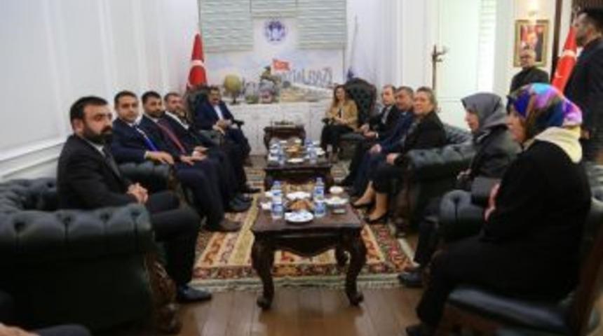 &Ccedil;ağdaş Gazeteciler Derneği&rsquo;nden G&uuml;rkan&rsquo;a Ziyaret