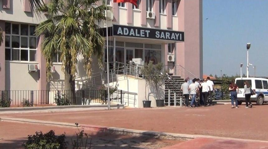 Ayvalık&rsquo;ta 4 Fet&ouml;&rsquo;c&uuml; İle Onlara Yardım Eden Şahıs Tutuklandı