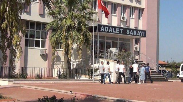 Ayvalık’ta 4 Fetö’cü İle Onlara Yardım Eden Şahıs Tutuklandı