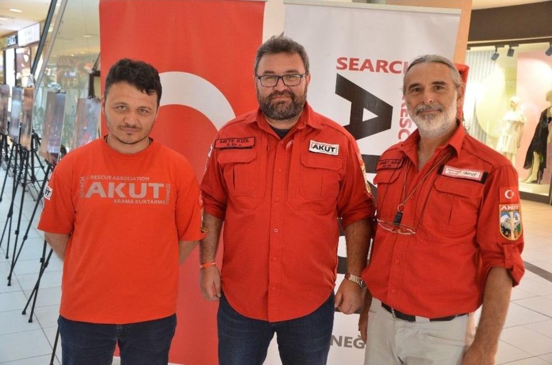 Akut Eskişehir Ekibinden &lsquo;geleceğimizi Birlikte Kurtaralım&rsquo; Sergisi