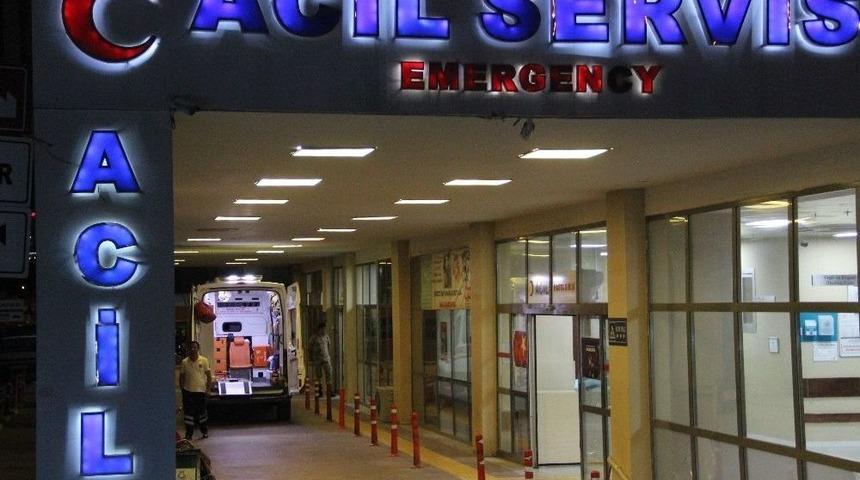 Şanlıurfa&rsquo;da 112 Acil Servis G&ouml;revlisi Hasta Yakını Tarafından Bı&ccedil;aklandı