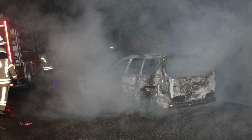 &Ccedil;alınan Otomobil, Mezarlık İ&ccedil;erisinde Kundaklandı