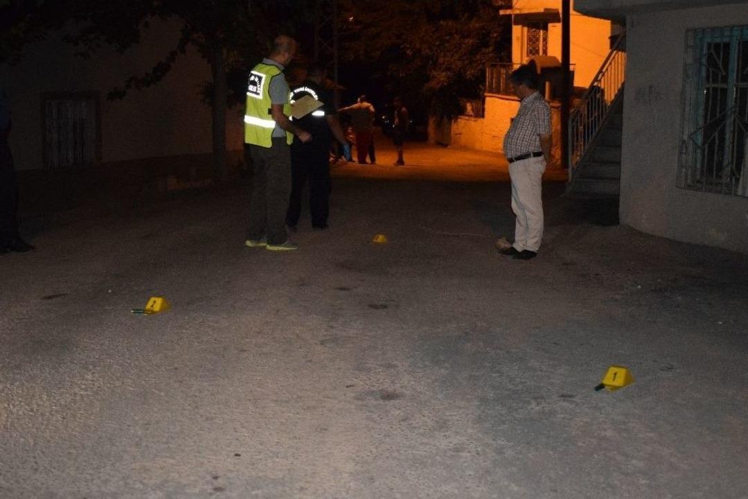 Pompalı T&uuml;fekle Eve Saldırdılar