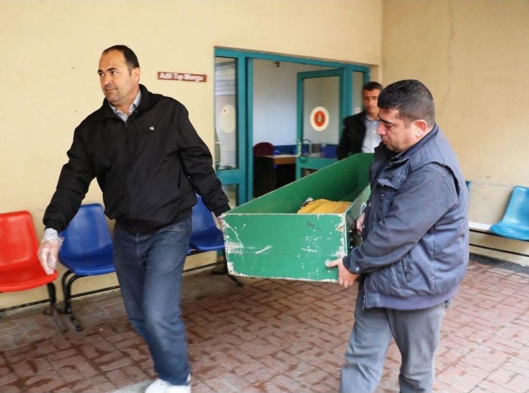 Melek&rsquo;in Babası G&ouml;zyaşlarına Boğuldu