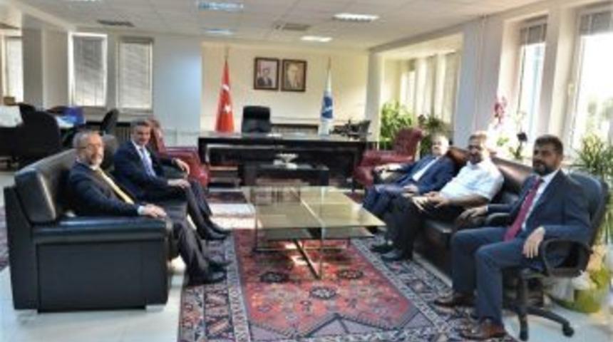 Valilerden Rekt&ouml;r Savaşan&rsquo;a Ziyaret