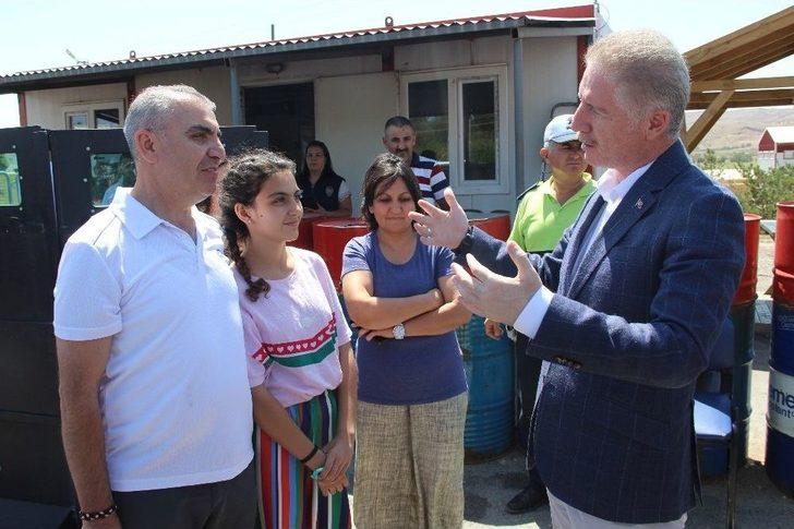 Validen Çocuklara ’kırmızı Düdük’ G2