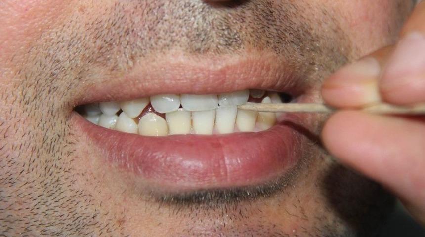 Diş Hekimlerinden ‘kürdan’ Uyarısı