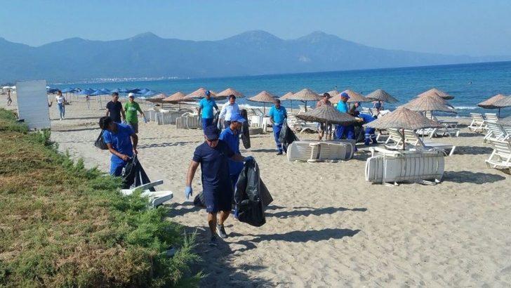 Vatandaşlar Büyükşehir Ekipleriyle Sahilde Temizlik Yaptı G3